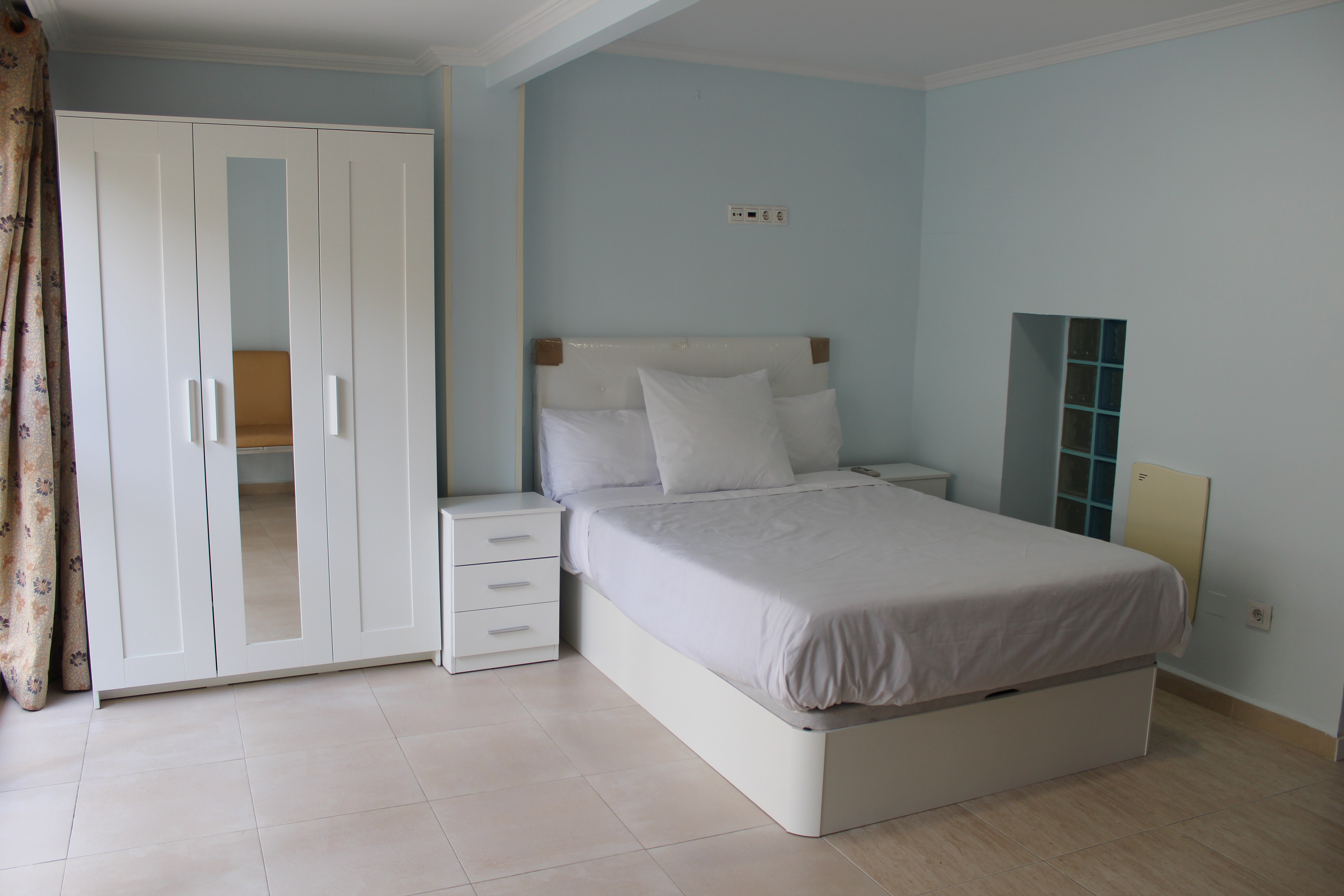 Quadruple Room with Private Bathroom